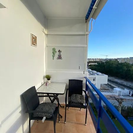 Estudio Terraza Soleada Wifi Cerca Del Aeropuerto Apartamento Torremolinos