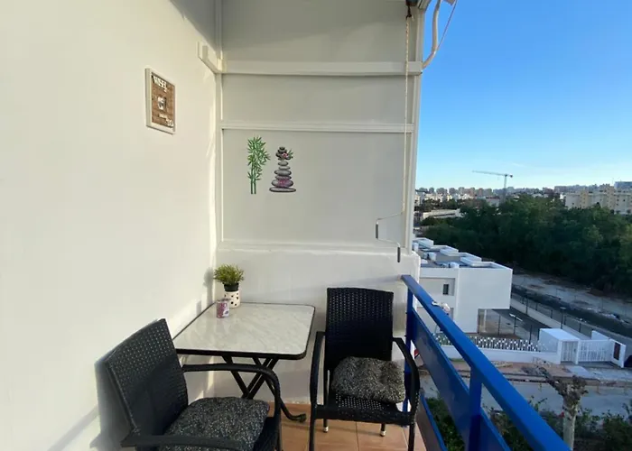 Estudio Terraza Soleada Wifi Cerca Del Aeropuerto Appartement Torremolinos